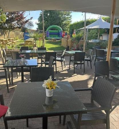 أبينغدون The Fox Inn المظهر الخارجي الصورة