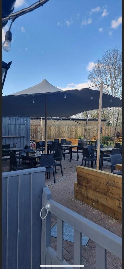 أبينغدون The Fox Inn المظهر الخارجي الصورة